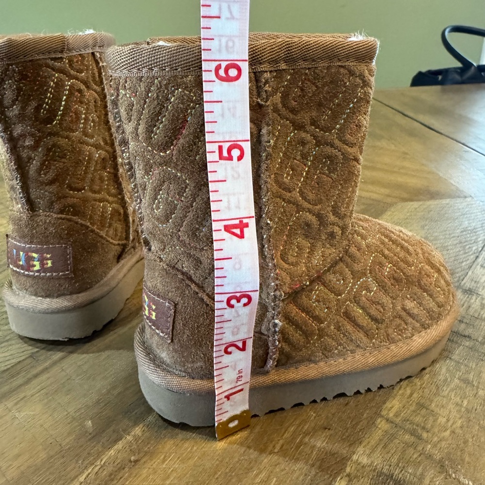 UGG Kids All Over Print Chestnut Boots With Rainbow Stitching - Picture 8 of 12